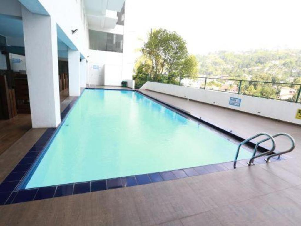 รอยัล กัณเฏียน Hotel แคนดี้ ภายนอก รูปภาพ