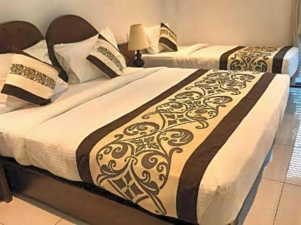 รอยัล กัณเฏียน Hotel แคนดี้ ภายนอก รูปภาพ