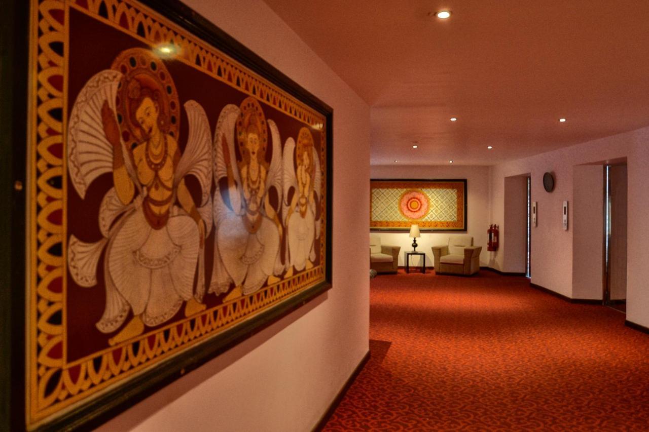 รอยัล กัณเฏียน Hotel แคนดี้ ภายนอก รูปภาพ